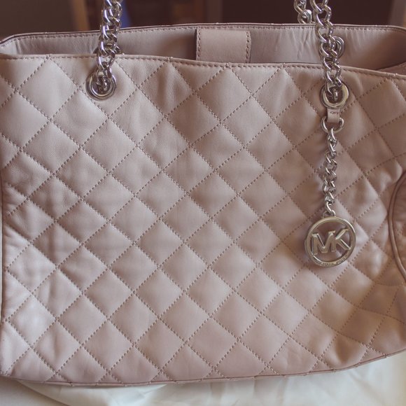 Michael Kors Handbags - FREE SHIP ###Michael Kors Susannah Large Pink Ballet Silver Quilted Leather Tote